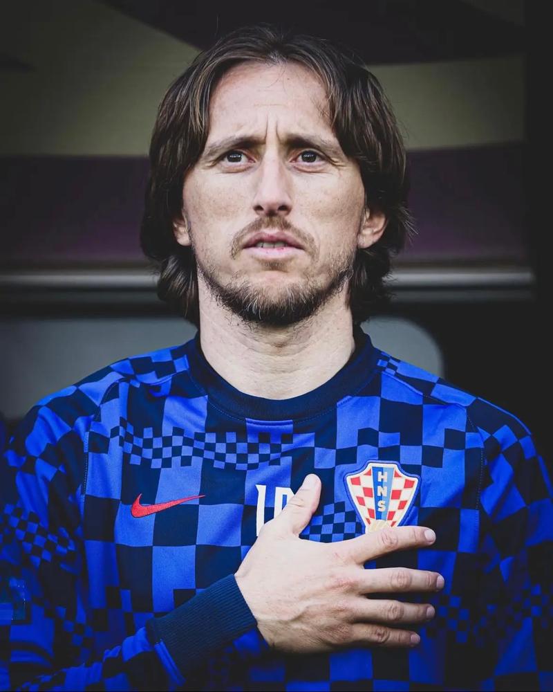 意媒：尤文想签下一名组织型中场，正关注埃尔切的门多萨