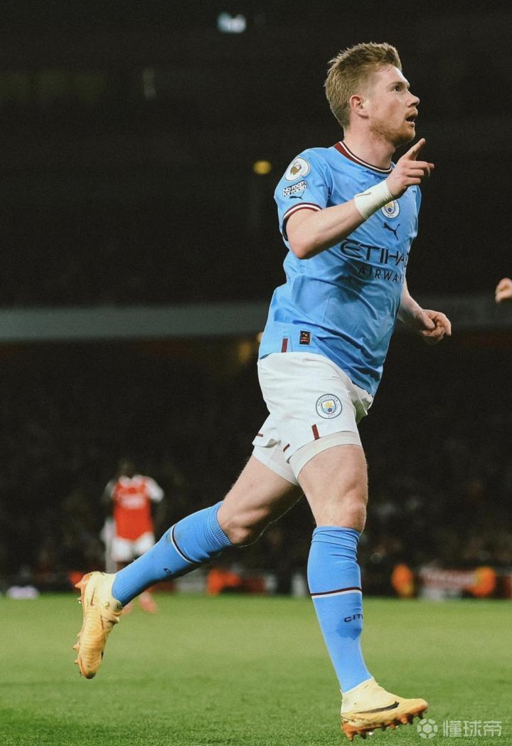 阿森纳以2-0击败布伦特福德，扩大领先优势，巩固争冠地位。