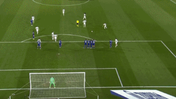 恒大国脚做青训直面现实：想踢职业的孩子少了